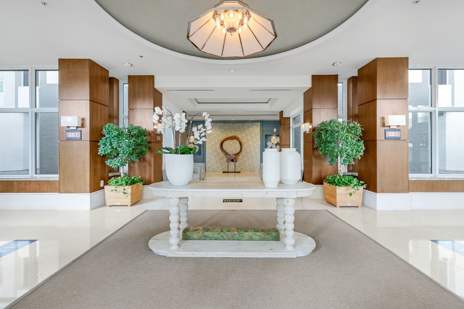 Grande Excelsior Lobby 2